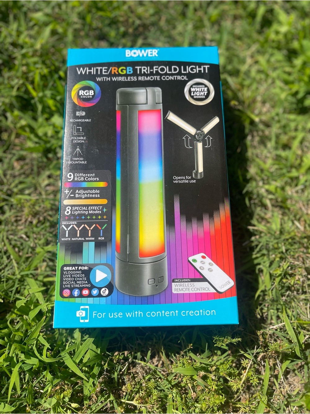 Bower White/RGB Tri-Fold LED Light - Multi-Color - Picture 3 of 3